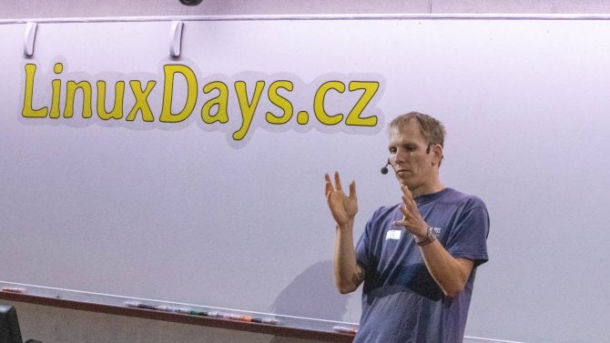 LinuxDays 2026 neděle