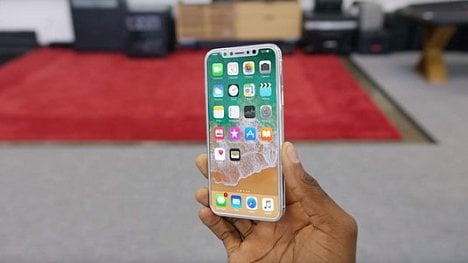 Náhledový obrázek - Apple představí nový iPhone. Slídilové si dají konečně volno