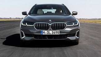 Náhledový obrázek - BMW 5 po faceliftu elektrifikovalo motory a rozšířilo verze do zásuvky