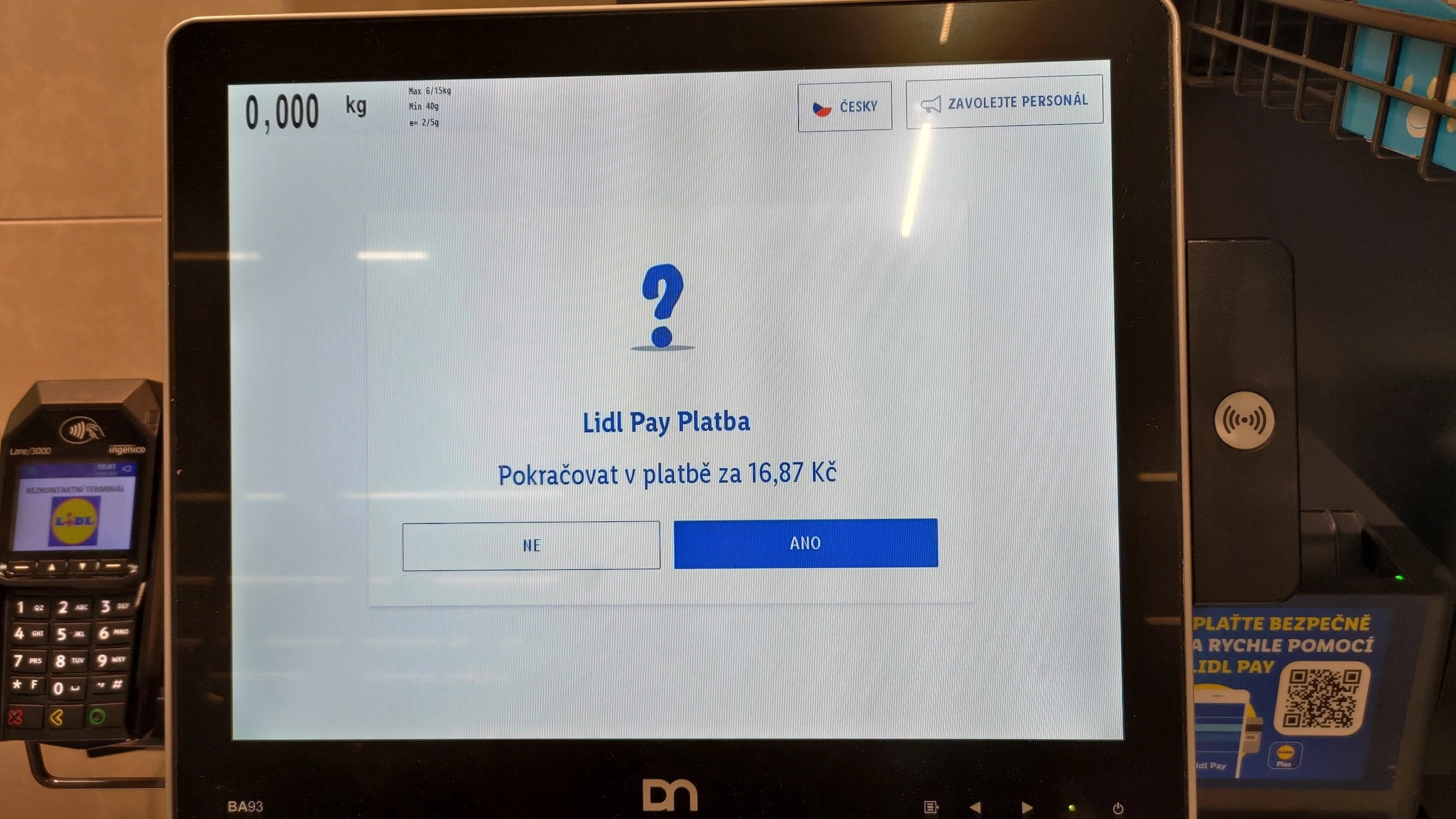 Pro platbu přes Lidl Pay na pokladně nejprve musíte mít službu aktivní v mobilní aplikaci. (9. 9. 2024)