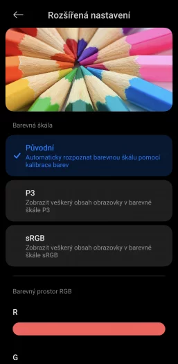 Displej nabízí přizpůsobení podle barevné škály