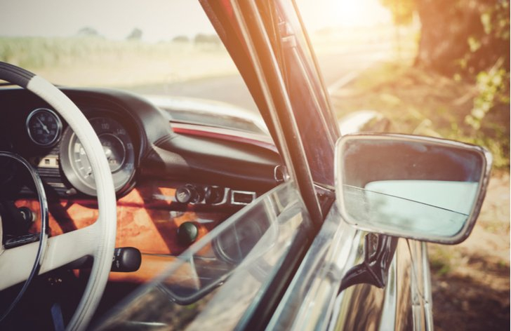 Novinky pro řidiče v roce 2026: Větší pohodlí při vyřizování, ale i dražší poplatky