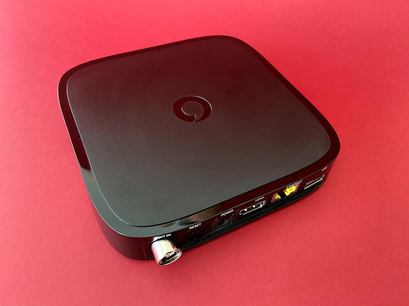Vodafone TV set-top box a dálkové ovládání