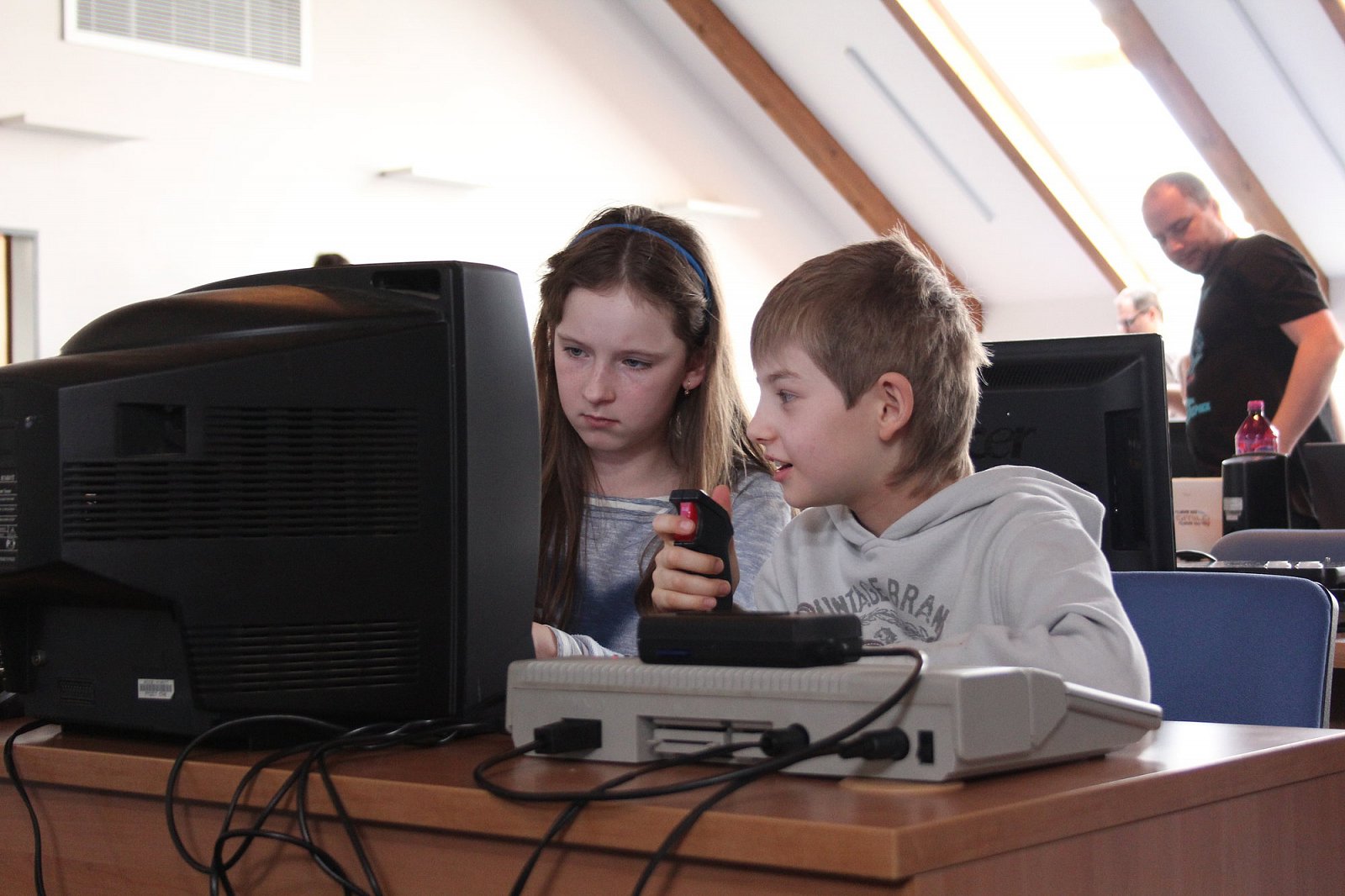 Ataristé s sebou přivádějí už další generaci, aby kráčela ve stopách svých rodičů.