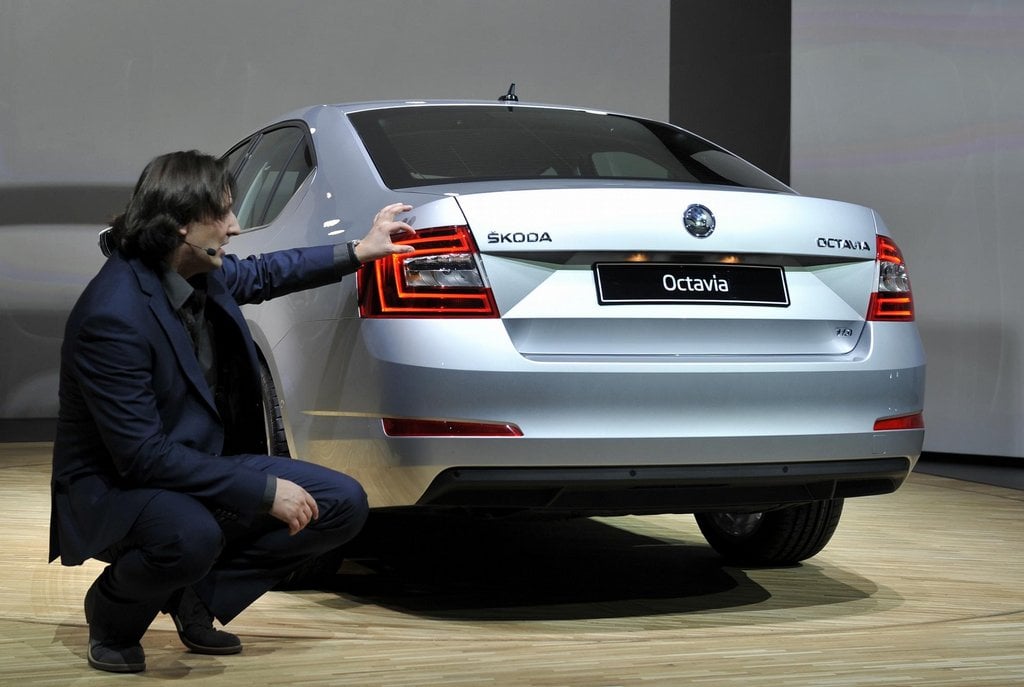 2013-11-c5a1koda-odhalila-novou-octavii-4.jpg