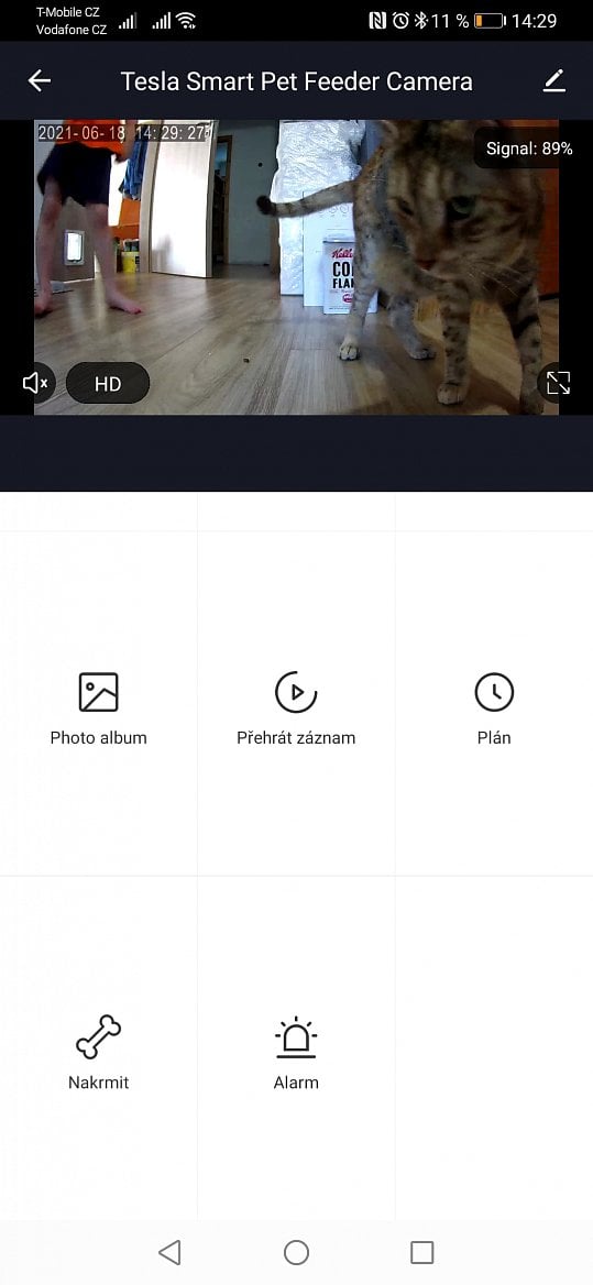 2021-08-Tesla-Smart-Pet-Feeder-Camera-aplikace6.jpg