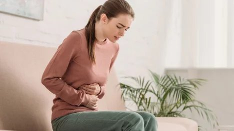 Jednorázová bolest žaludku po jídle není nic neobvyklého. Pokud se objevuje často, jděte k lékaři