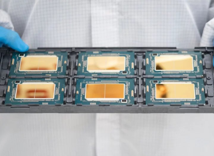 Procesor Intel Xeon Scalable 5. generace (Emerald Rapids)