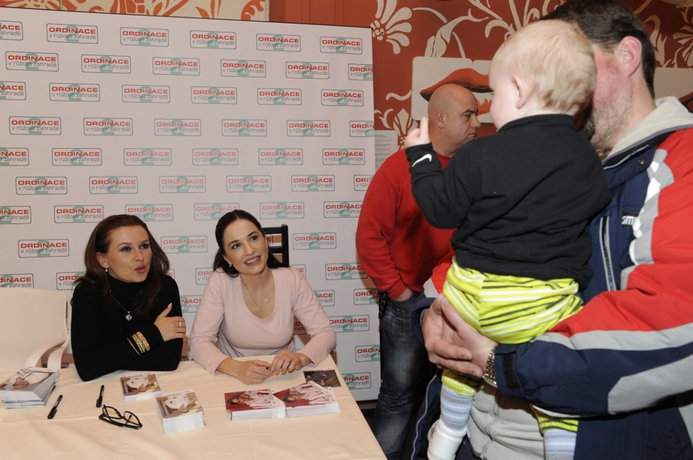 Nova k 19. výročí vysílání poprvé pořádala Den otevřených dveří