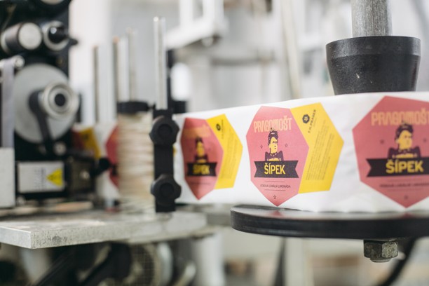 Co limonáda nebo cider, to jiná retro etiketa