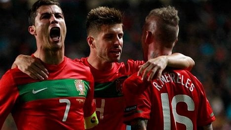 Náhledový obrázek - Ronaldo se odměnil za titul nejrychlejším autem světa