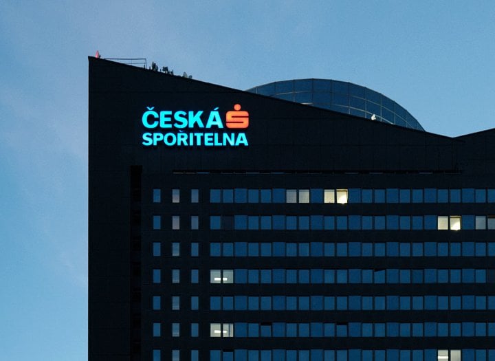 Budova České spořitelny v Praze 4 (17. 10. 2022)