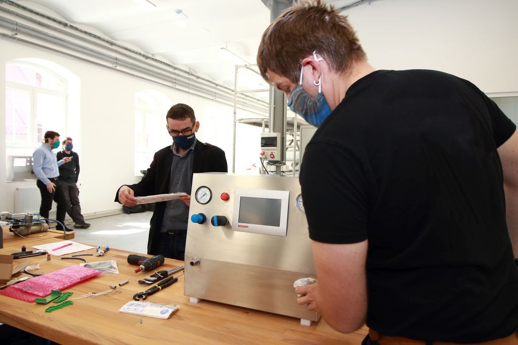 CoroVent (malovýroba)