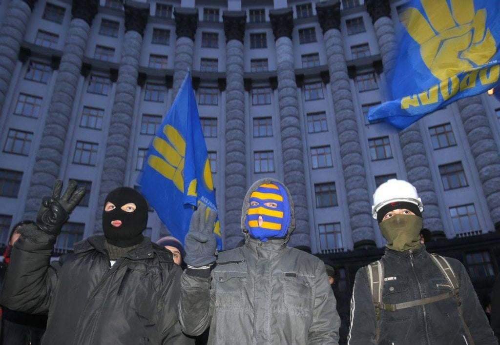 2011-04-na-ukrajinc49b-se-vyhrocuje-napc49btc3ad-mezi-vlc3a1dou-