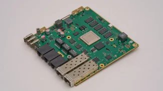 Otevřený 10GE router postavený na Linuxu