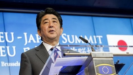 Náhledový obrázek - Japonský premiér varuje před další krizí