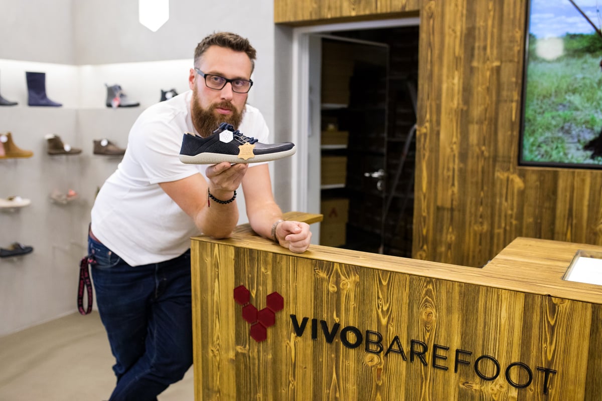 Vivobarefoot: V botách, a přitom jako bosi