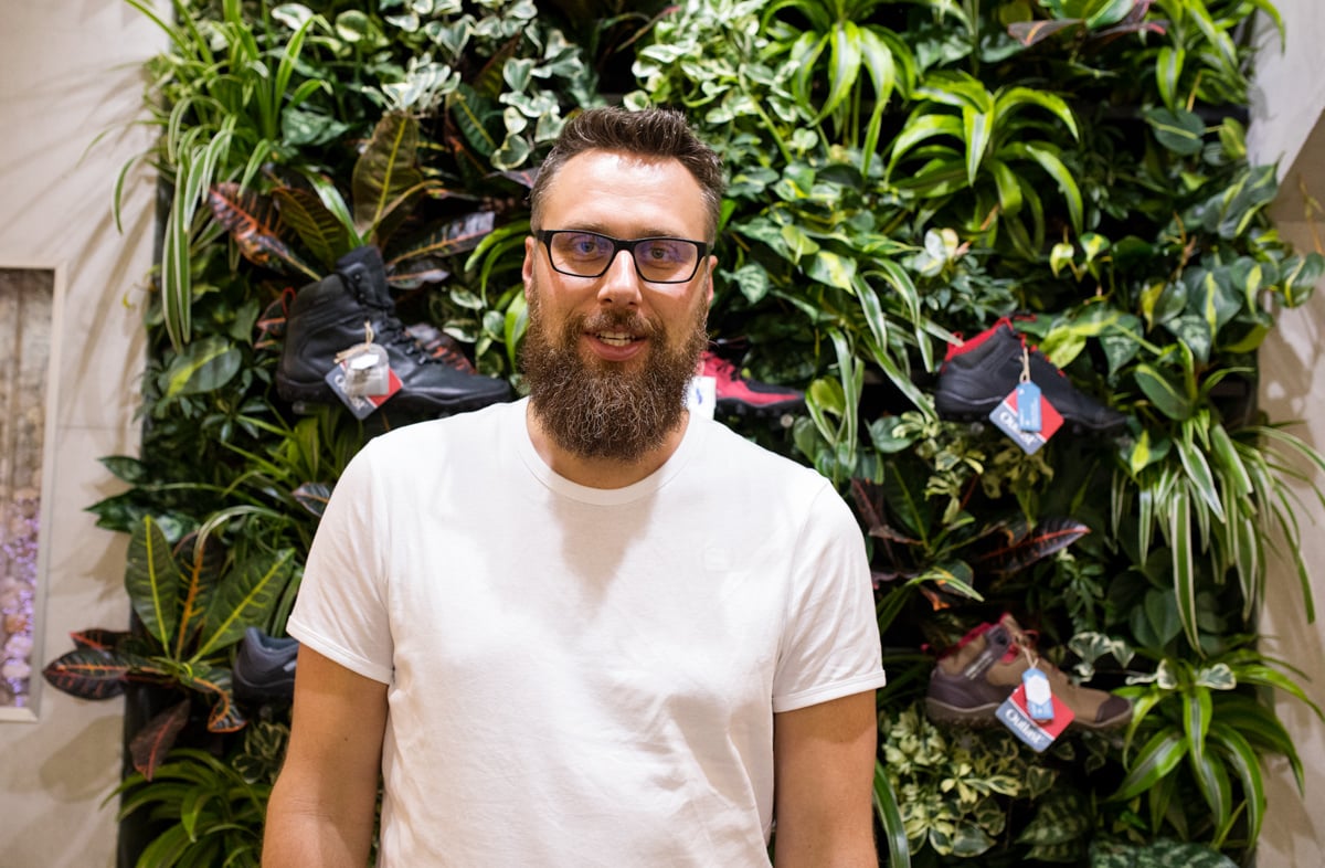 Vivobarefoot: V botách, a přitom jako bosi