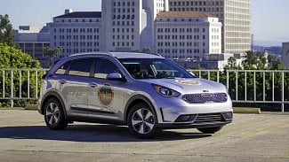 Náhledový obrázek - Kia Niro se zapisuje do Guinnessovy knihy rekordů jako nejúspornější vůz s hybridním pohonem