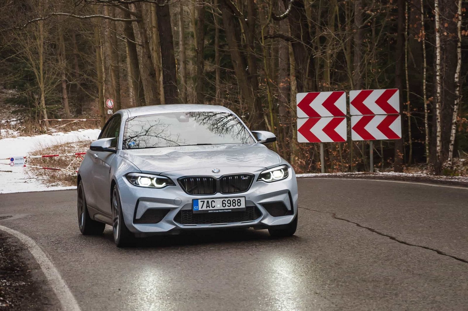 2019-02-bmw-m2-competition-56.jpg