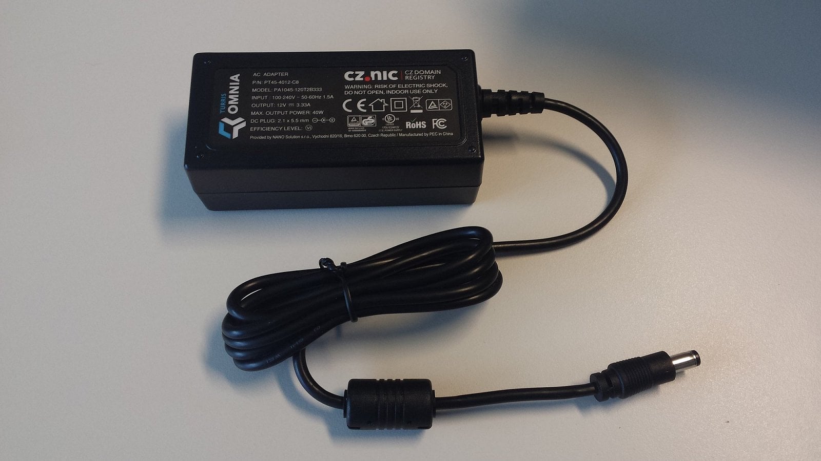 Turris Omnia rozbalení (unboxing)