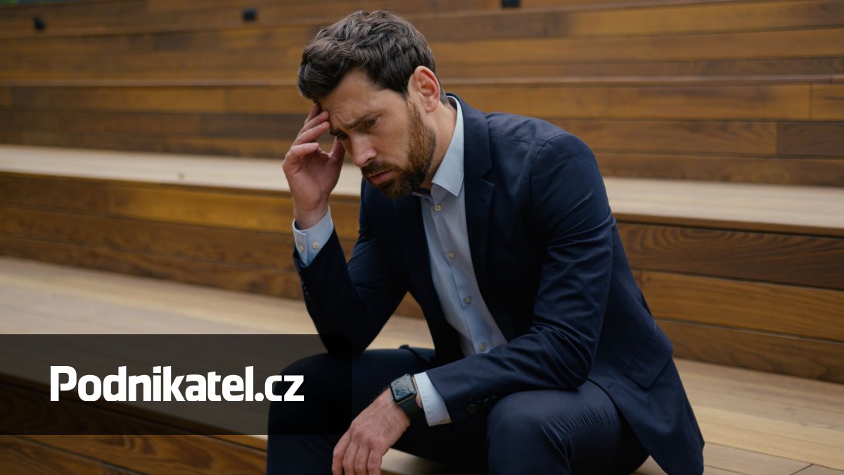 Nábor nových zaměstnanců se zkomplikuje, Jurečkův návrh podpořila i opozice