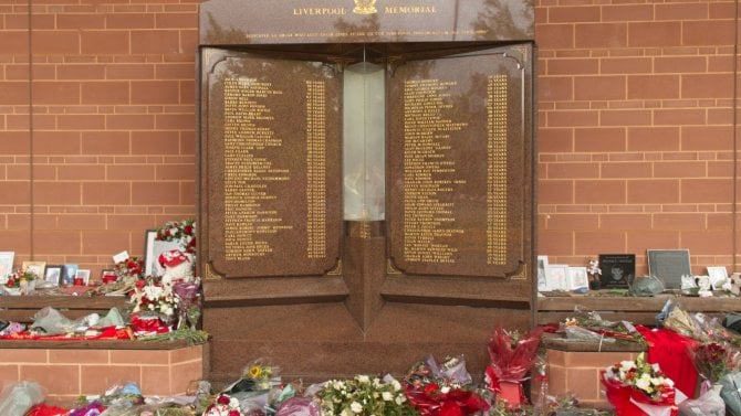 https://i.iinfo.cz/images/Tragédie v Hillsborough