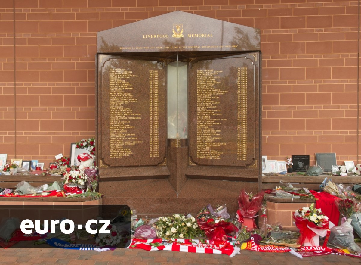 Tragédie na stadionu Hillsborough: Před 37 lety bylo během utkání k smrti umačkáno téměř sto fanoušků