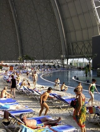 2016-04-akvapark-tropical-islands-v-hangc3a1ru-u-berlc3adna-7.jp