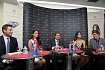 Praha, 6. 11. 2014. Slavnostní zahájení výstavy diamantů. Praha, 6. 11. 2014. Slavnostní zahájení výstavy diamantů. Zleva Jiří Petrovič (expert na diamanty) Nia Sanchez (Miss USA 2014), Lubiš Říha (předseda představenstva DIC), María Gabriela de Jesús Isler Morales (Miss Universe 2013), tlumočník.
