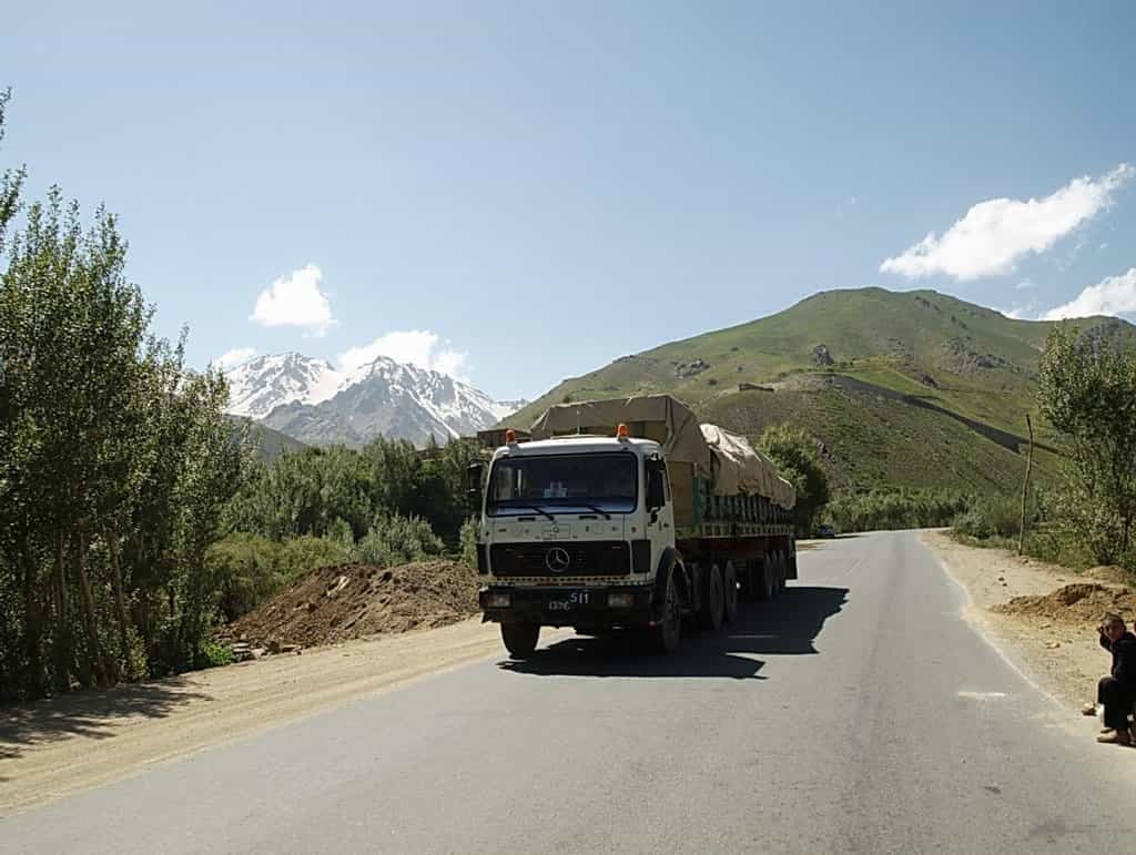 2011-05-salang-highway-4.jpg