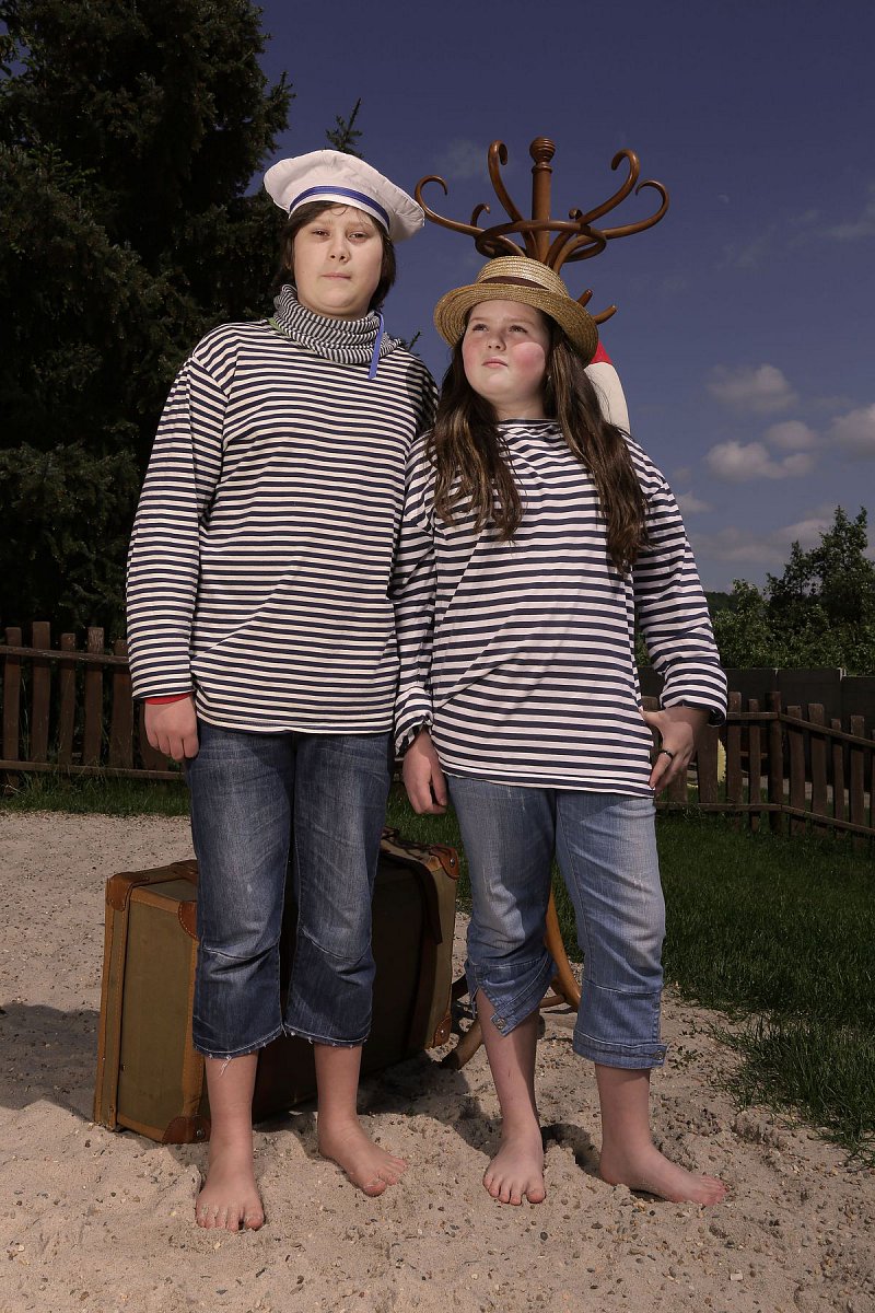 Patrik (14 let): Ve škole mě berou takového, jaký jsem, i když jim občas překážím na tělocviku. Sestra Veronika (12 let): I když mě brácha někdy štve, přála bych mu, aby byl zdravý.