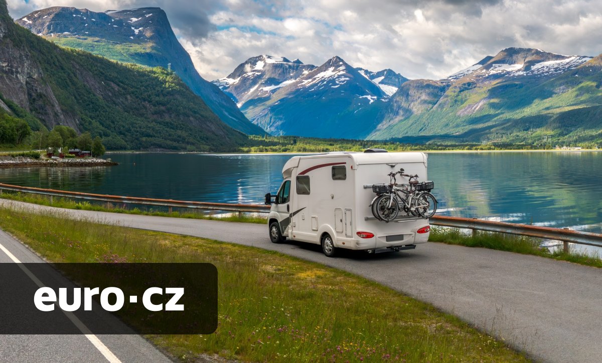 „Dovolená na kolech“ je mezi Čechy čím dál oblíbenější. Obytných vozů přibývá a stejně tak roste i počet výpůjček