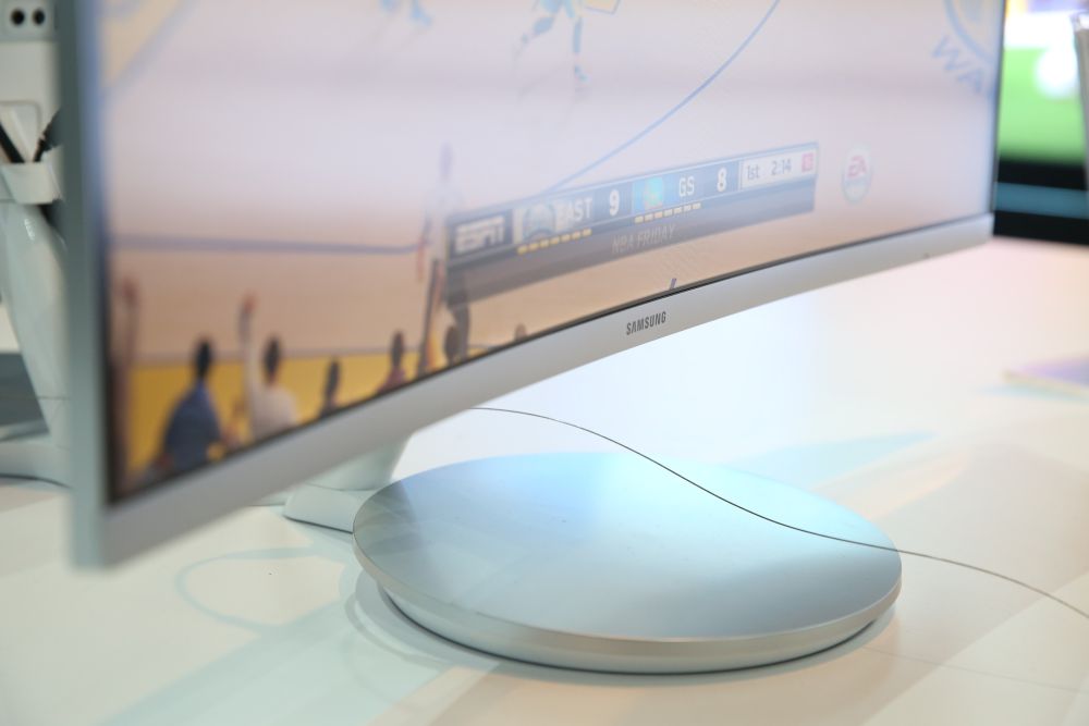 Samsung Forum 2016 - monitory na doma