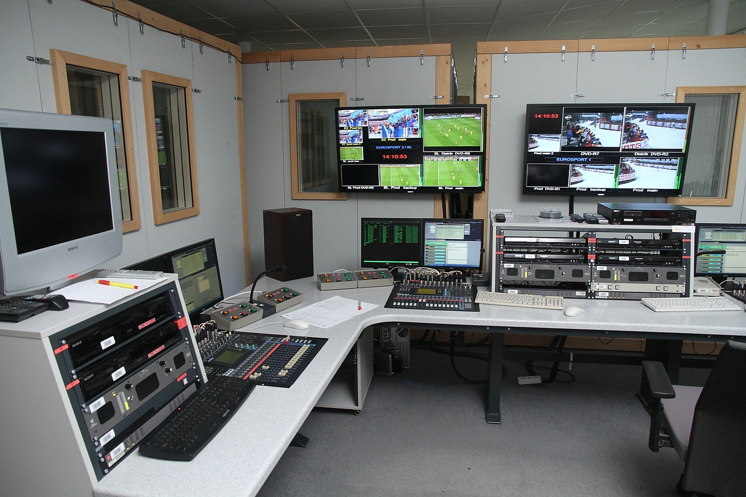 Česká redakce Eurosportu v pražské O2 Areně