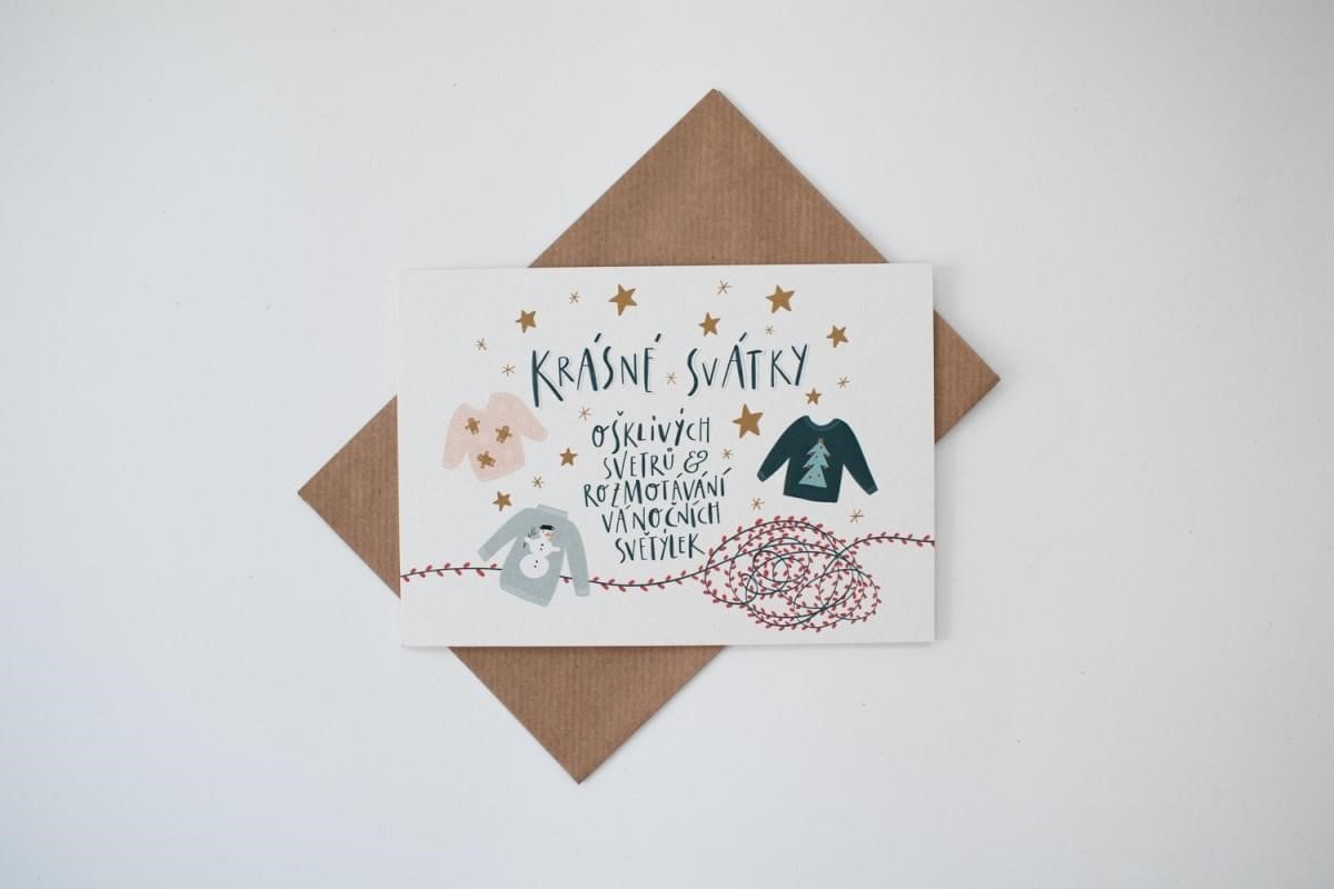 Přání - Krásé svátky ošklibých svetrů a rozmotávání vánočních světýlek