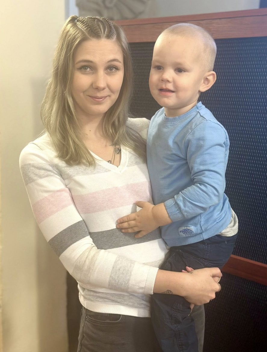 Kubík musel být napojen na ECMO hned po porodu