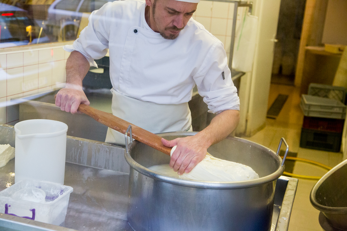 Mozzarellart: Tady vzniká mozzarella