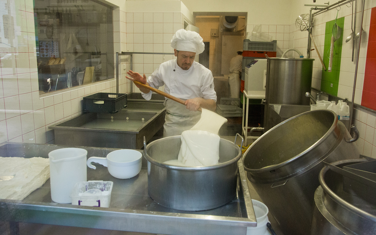 Mozzarellart: Tady vzniká mozzarella