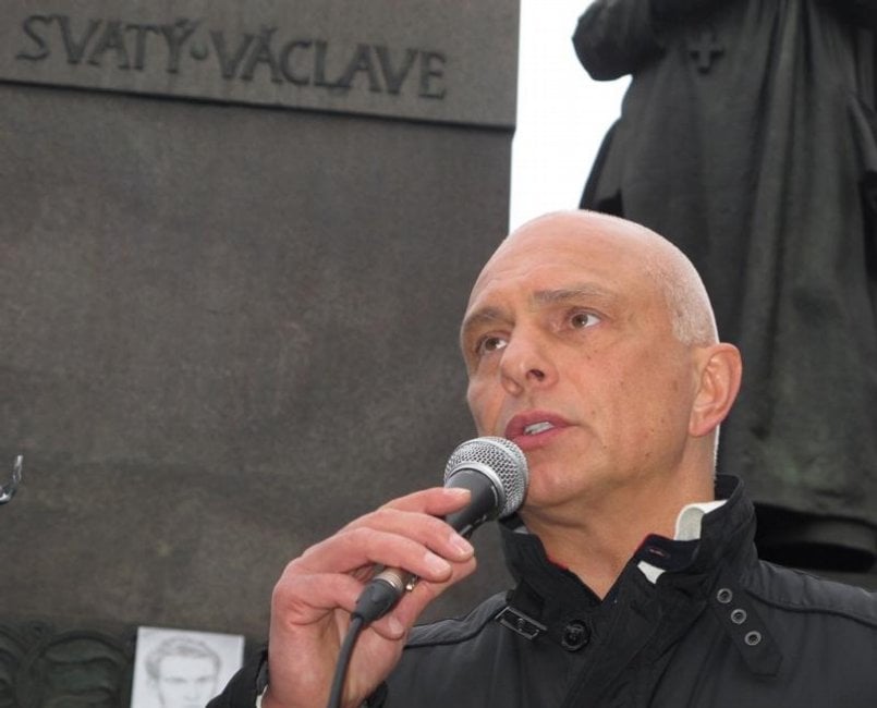 2014-01-uctc49bnc3ad-pamc3a1tky-jana-palacha-praha-19-1-2014-9.j