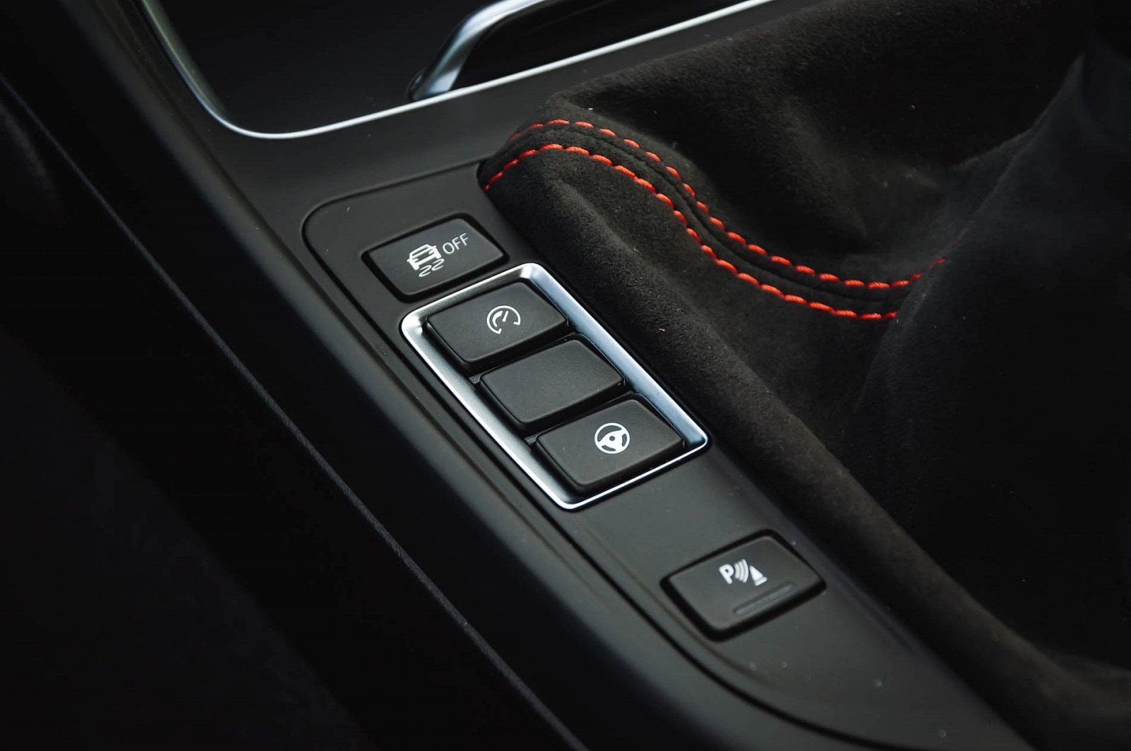 2019-02-bmw-m2-competition-26.jpg