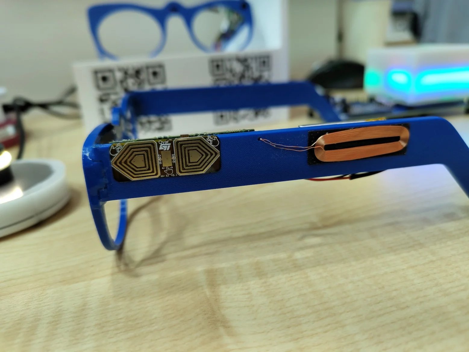 STMicroelectronics: Čipy pro bezdrátové nabíjení nebo detekci