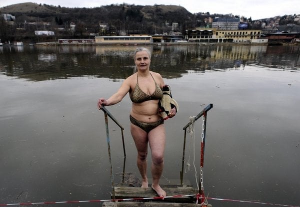 2012-10-otuc5beilkync49b-alc5bebc49bta-pourovc3a1-v-ledovc3a9-vl