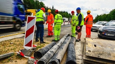 Náhledový obrázek - Rekonstrukce D1 se o rok protáhne. Ťok to svedl na ekology