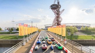 Náhledový obrázek - Shell Eco-Marathon: Studentské vozidlo ujelo 2503 km na litr paliva