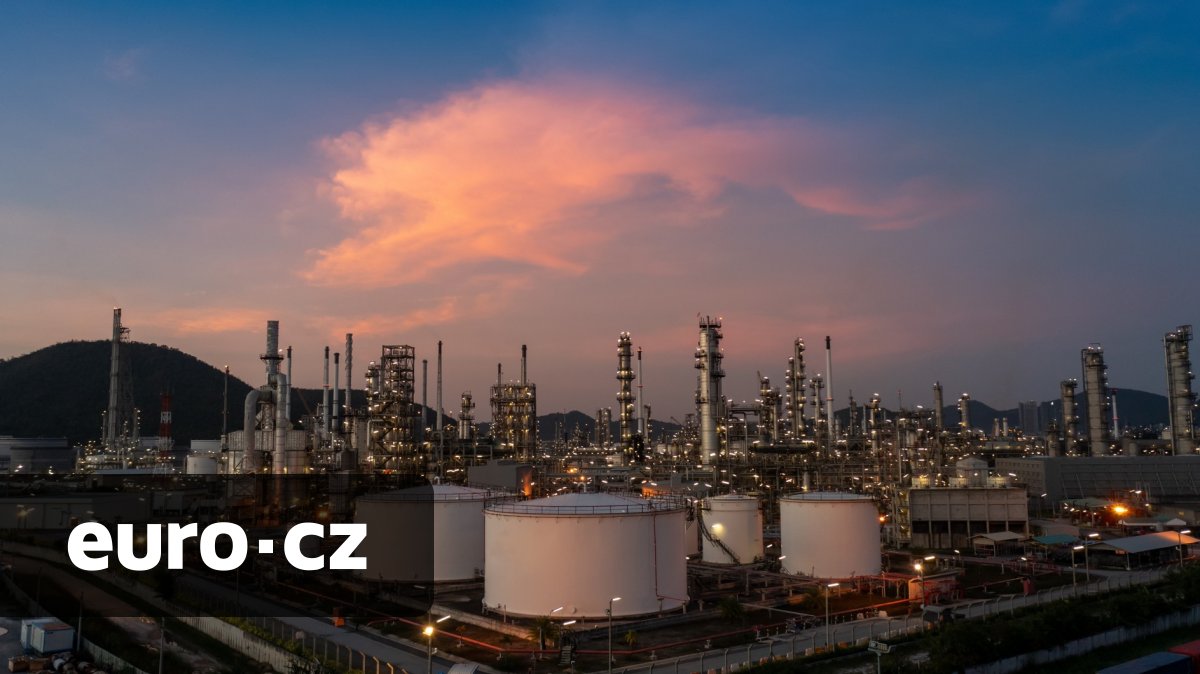 Trump udeřil na ruské ropné giganty. Čína a Indie čelí otřesu dodávek, EU se přidává se zákazem plynu