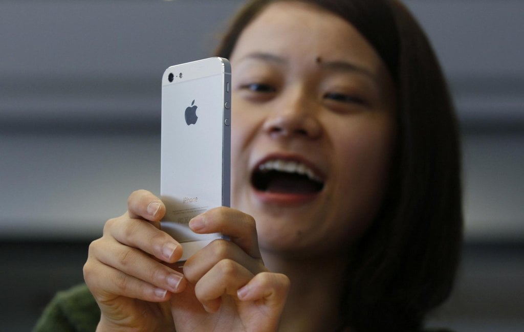2017-12-novc3bd-iphone-5-pc599ilc3a1kal-prvnc3ad-den-prodeje-c59