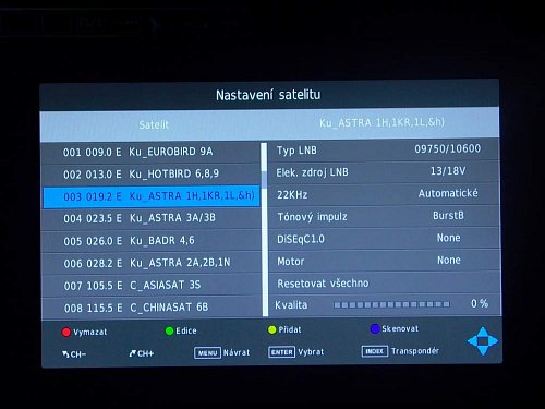 Možností nastavení satelitního tuneru sice dovolují úpravu některých parametrů, ale nešlo mi pustit skenování vybraného programu podle nastavených parametrů. Další přeskenování družice maže předchozí nastavení kanálů.