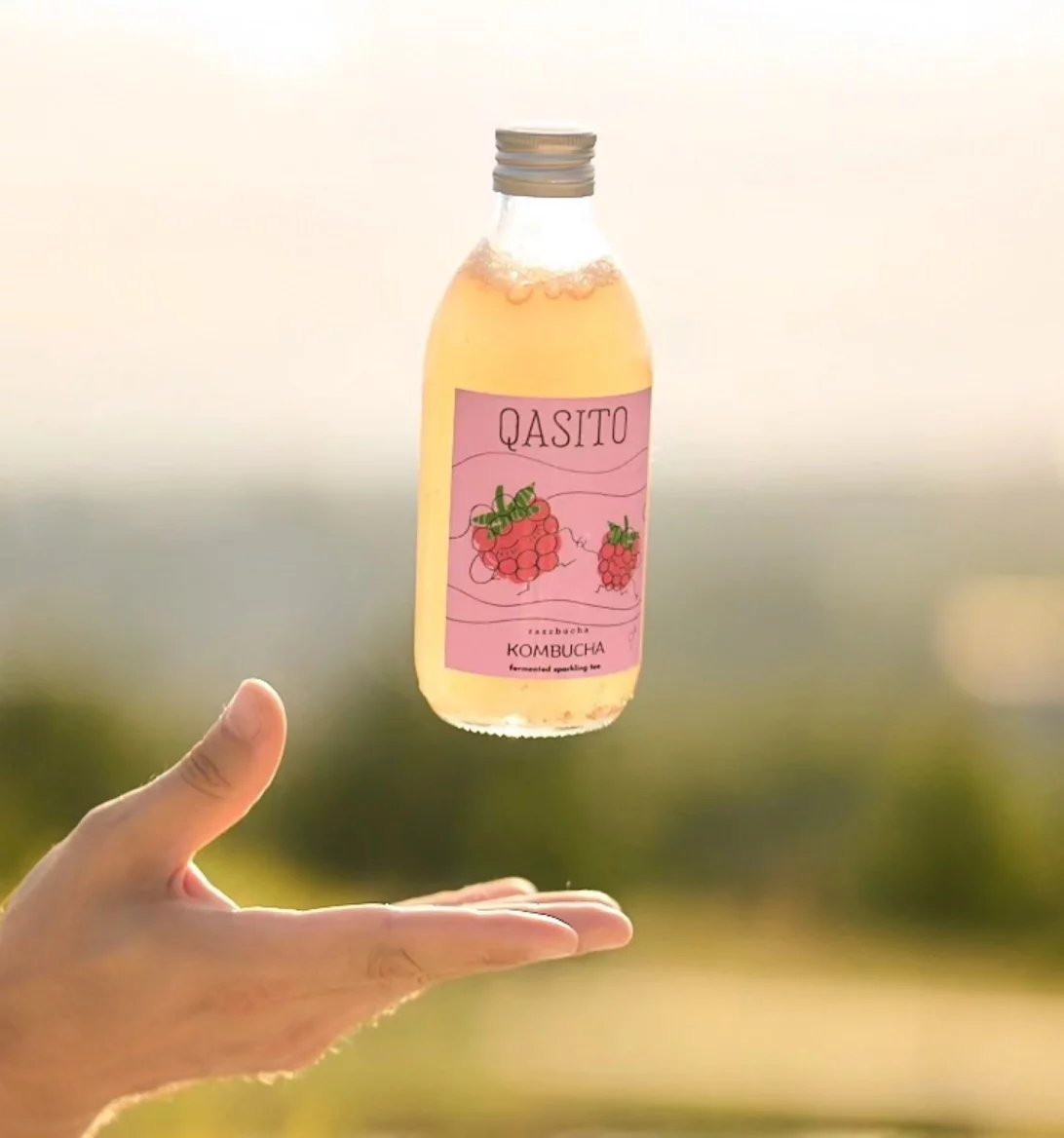 Malinová kombucha od Qasito