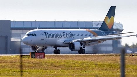 Náhledový obrázek - Jedna z nejstarších cestovek světa, Thomas Cook, zkrachovala. Na dovolených má 600 tisíc klientů